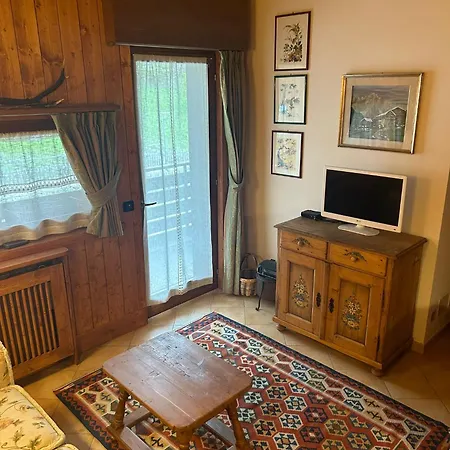 Mountain Adventure Flat *